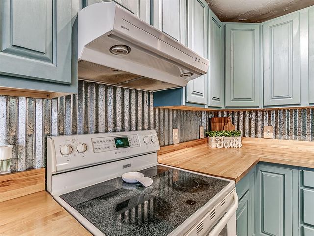 418 W Grimes Avenue, Cashion, OK 73016