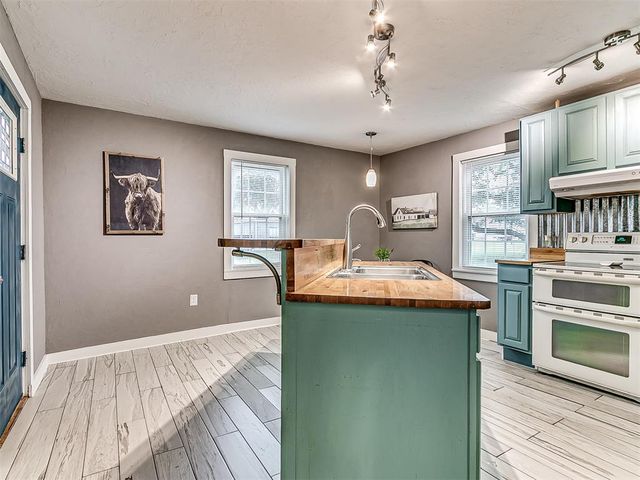 418 W Grimes Avenue, Cashion, OK 73016