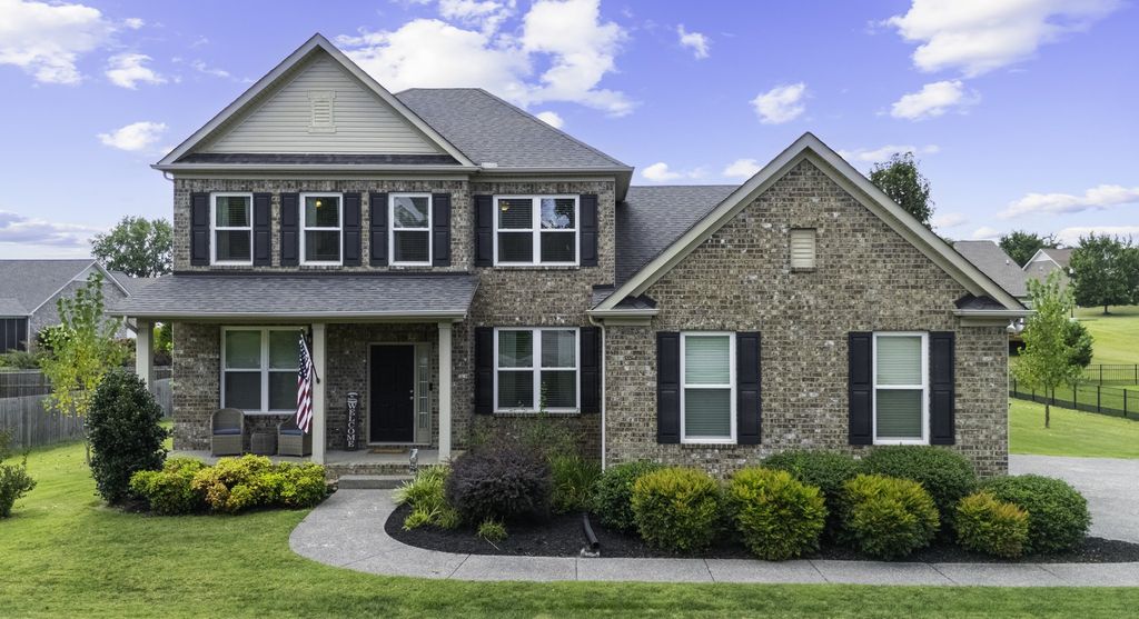 310 Dandelion Dr, Lebanon, TN 37087