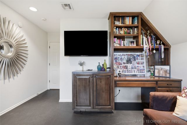 2603 E 22nd Place, Tulsa, OK 74114