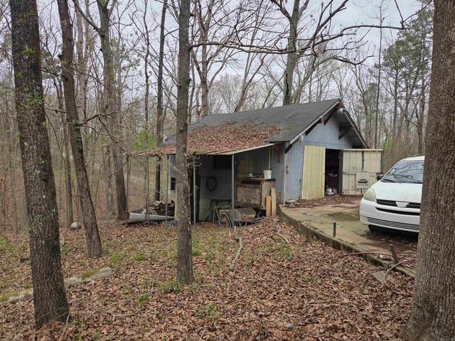 2309 Gwin Ln, Benton, AR 72019