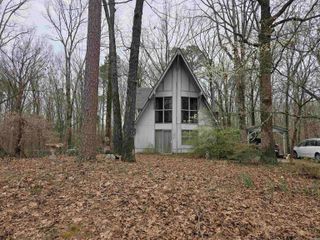 2309 Gwin Ln, Benton, AR 72019