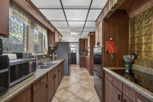445 29th Street, West Palm Beach, FL 33407
