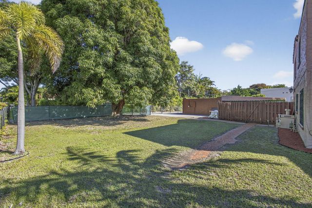 445 29th Street, West Palm Beach, FL 33407