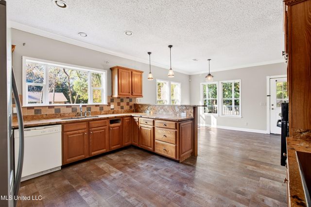 34 40th Street, Gulfport, MS 39507