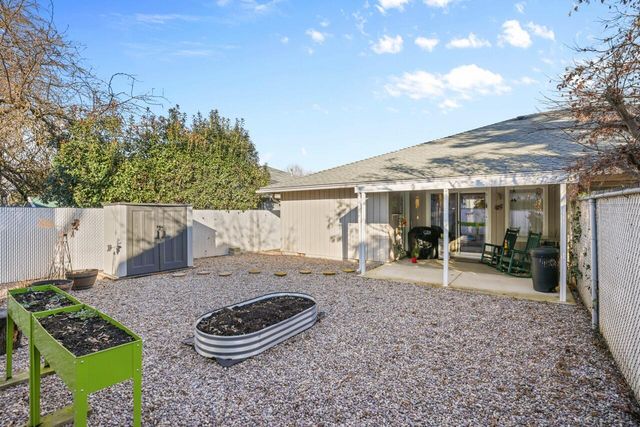 533 Brittni Lane, Central Point, OR 97502