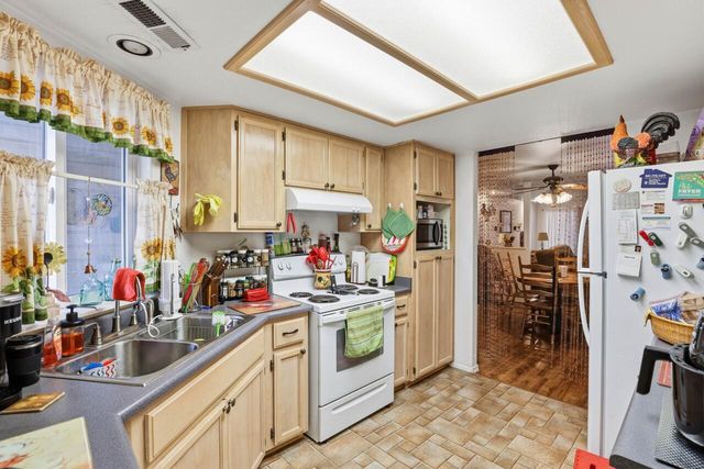 533 Brittni Lane, Central Point, OR 97502