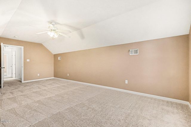 1212 Thistle Gold Drive, Hope Mills, NC 28348