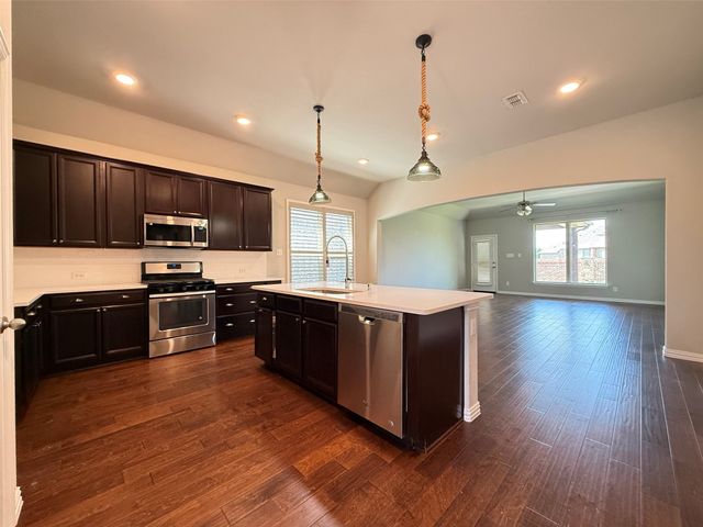 2909 Hackberry Creek Trail, Celina, TX 75078