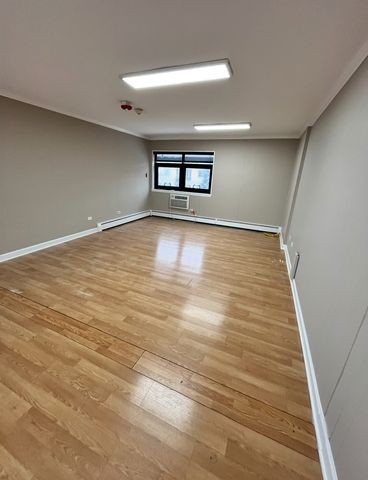 1545 Waukegan Road 2-6, Glenview, IL 60025