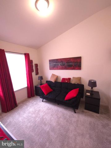 96 AYRSHIRE DR, Hanover, PA 17331