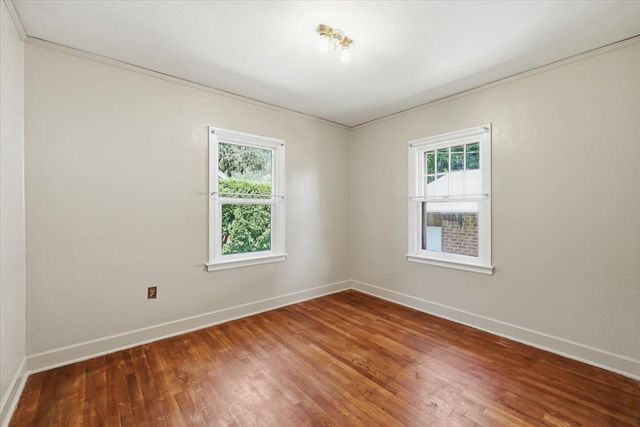 1027 E 17th Ave, Spokane, WA 99203