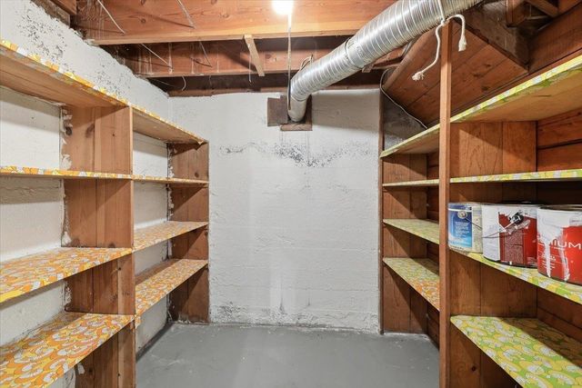 1027 E 17th Ave, Spokane, WA 99203