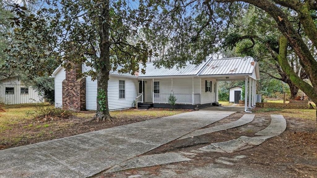 2137 N Highway 17 North, Bonneau, SC 29431