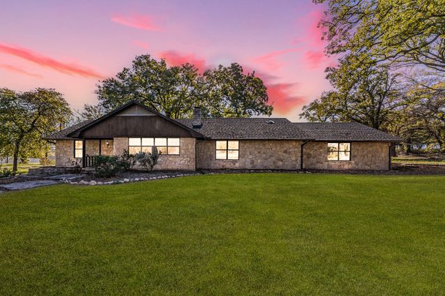 501 Lazy B Lane, Springtown, TX 76082