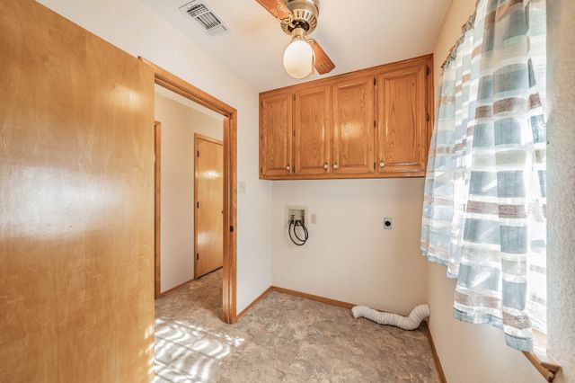 501 Lazy B Lane, Springtown, TX 76082