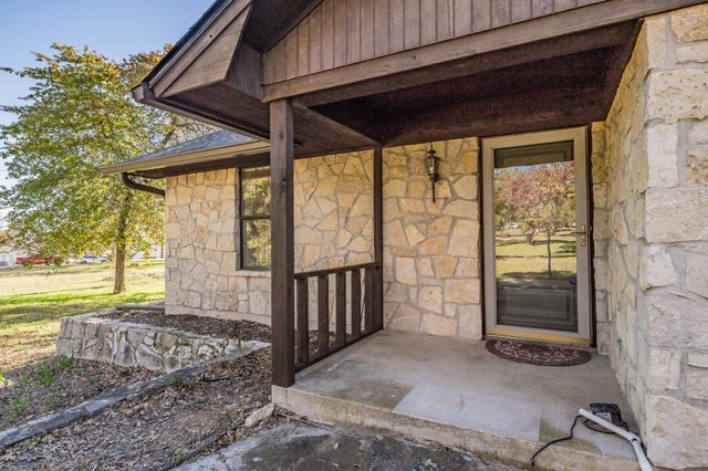 501 Lazy B Lane, Springtown, TX 76082