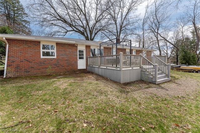 3844 Uncas Drive, Akron, OH 44319