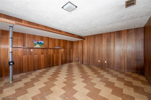 3844 Uncas Drive, Akron, OH 44319