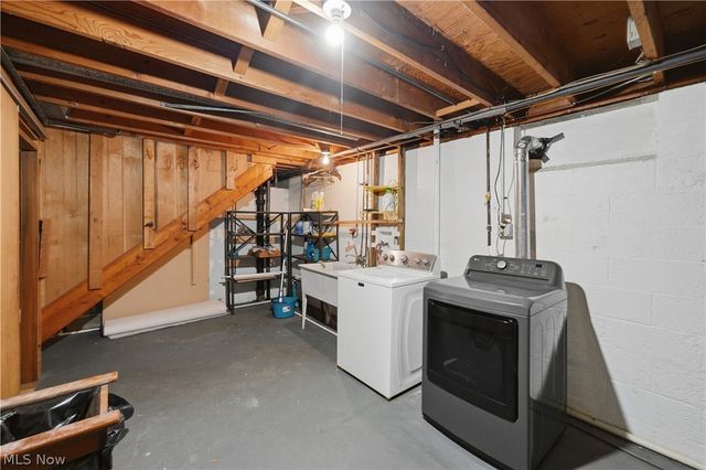 3844 Uncas Drive, Akron, OH 44319