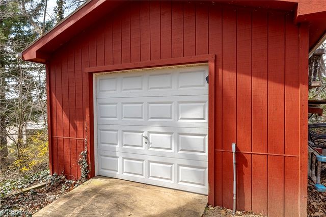 3844 Uncas Drive, Akron, OH 44319