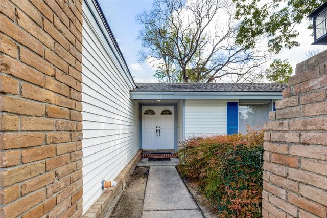 23114 Harpergate Drive, Spring, TX 77373