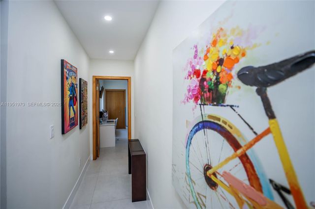 5620 Alton Rd, Miami Beach, FL 33140