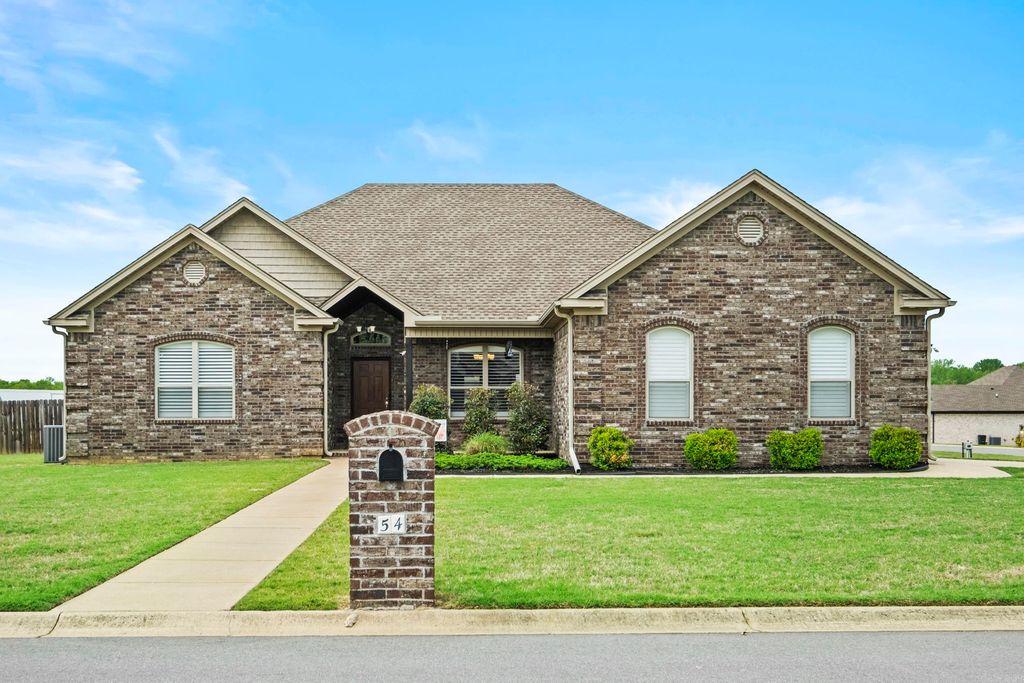 54 Bud Ford Way, Cabot, AR 72023