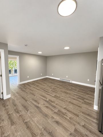 760 Cummins Highway 16, Boston, MA 02126