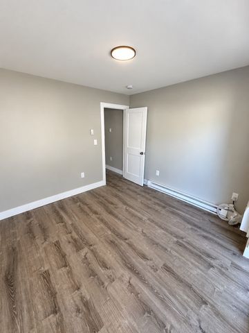 760 Cummins Highway 16, Boston, MA 02126
