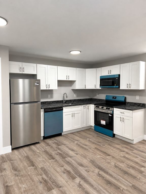 760 Cummins Highway 16, Boston, MA 02126
