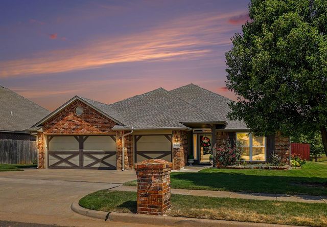 11305 NW 105th Street, Yukon, OK 73099