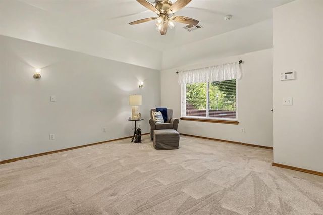 11305 NW 105th Street, Yukon, OK 73099