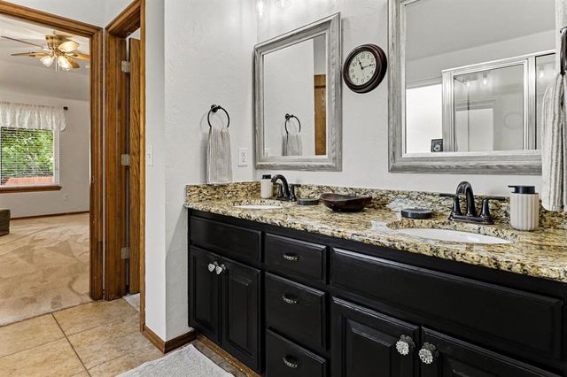 11305 NW 105th Street, Yukon, OK 73099