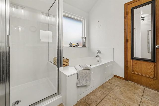 11305 NW 105th Street, Yukon, OK 73099
