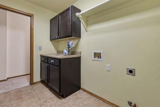 11305 NW 105th Street, Yukon, OK 73099