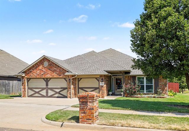 11305 NW 105th Street, Yukon, OK 73099
