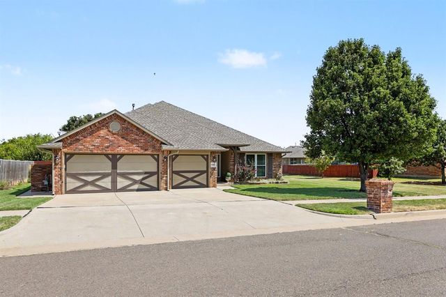 11305 NW 105th Street, Yukon, OK 73099