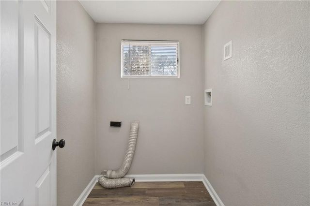 5537 Barnhollow RD, Norfolk, VA 23502