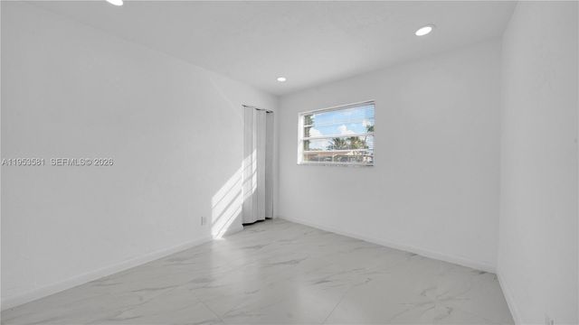 4285 SW 48th Ct, Dania Beach, FL 33314