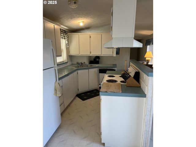 2801 Sw HOUTAMA Rd, Pendleton, OR 97801