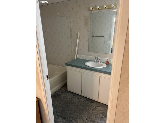 2801 Sw HOUTAMA Rd, Pendleton, OR 97801