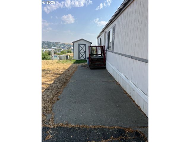 2801 Sw HOUTAMA Rd, Pendleton, OR 97801