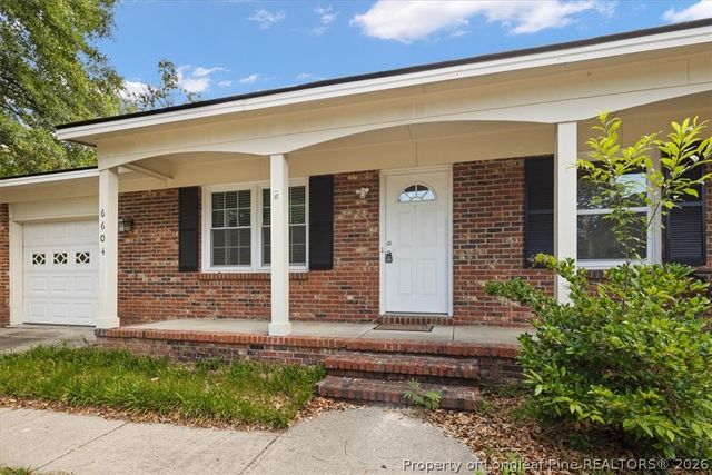 6604 vaughn Road, Fayetteville, NC 28304