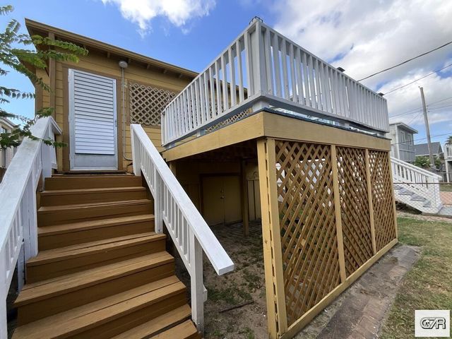 3722 Ursuline Street, Galveston, TX 77550