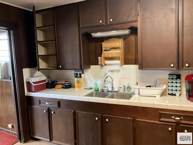 3722 Ursuline Street, Galveston, TX 77550