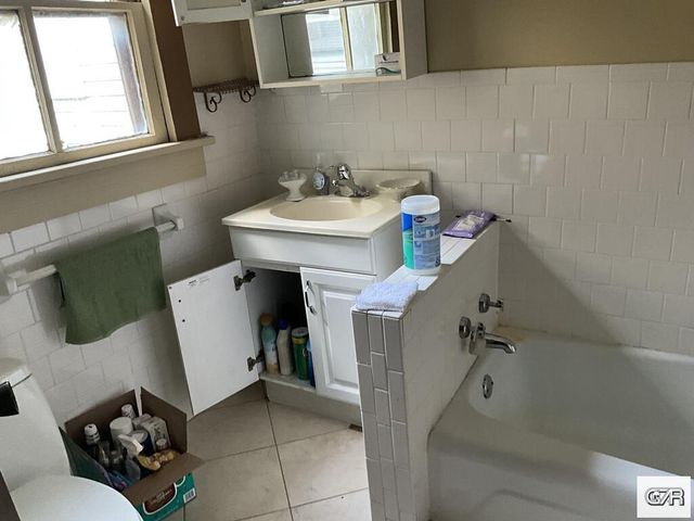 3722 Ursuline Street, Galveston, TX 77550