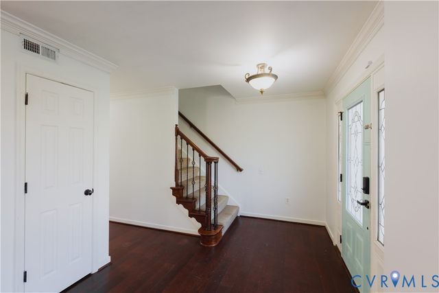 29290 Meadowview Dr, Sussex, VA 23890