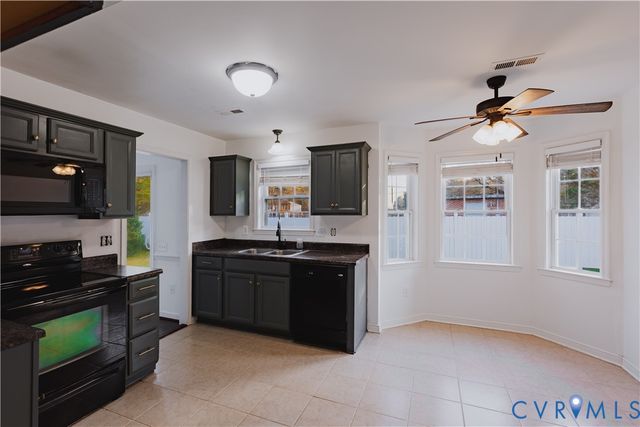 29290 Meadowview Dr, Sussex, VA 23890