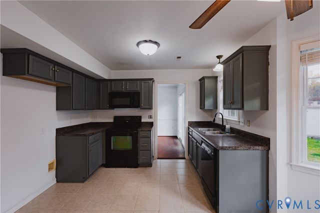 29290 Meadowview Dr, Sussex, VA 23890